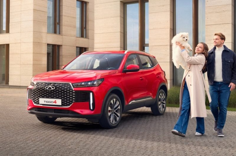 Новый Chery Tiggo 4 стартует в России: кроссовер с турбомотором стал доступнее