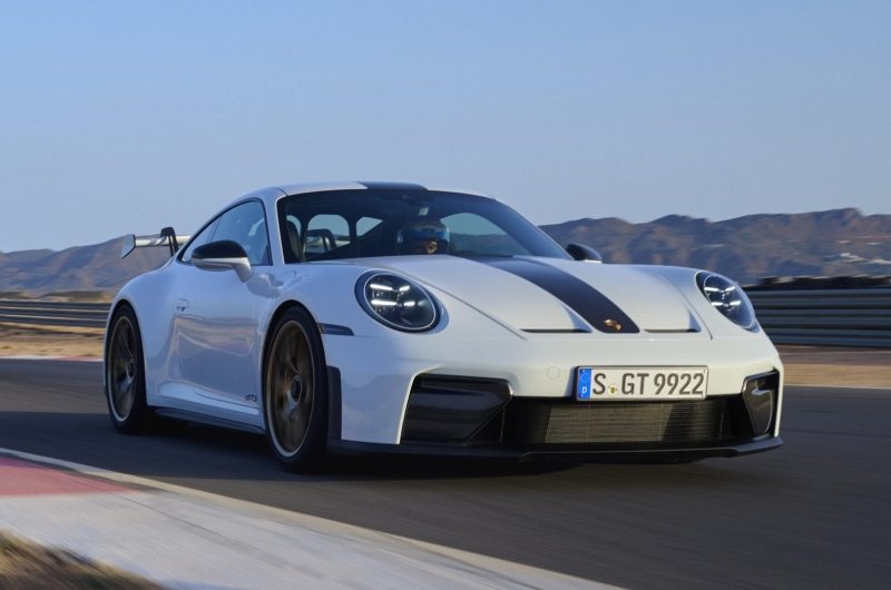 Обновлённому Porsche 911 GT3 оставили 4,0-литровый мотор, механику и сохранили динамику