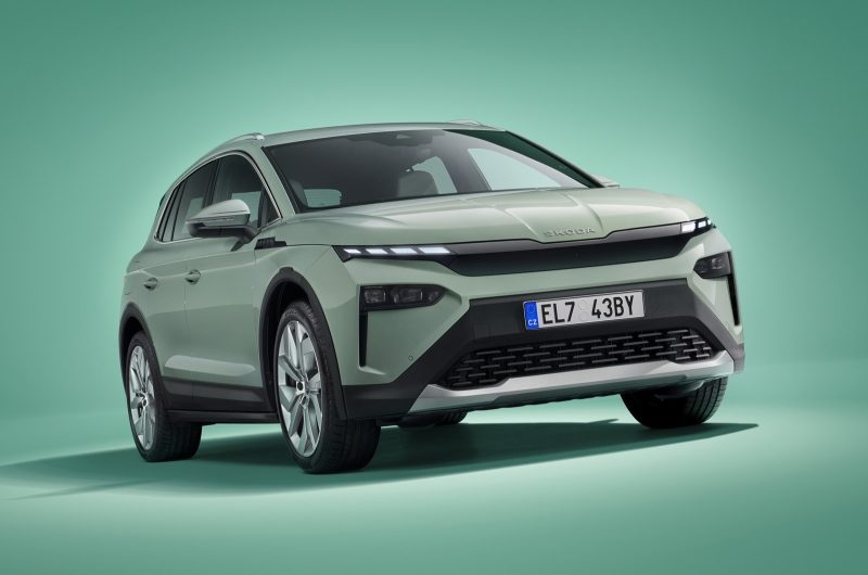 Представлен Skoda Elroq, который первым примерил новый фирменный стиль. Цена известна