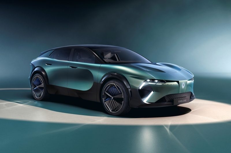 Шутинг-брейк Renault Embleme: раскрыт салон, но серийная версия ожидается нескоро