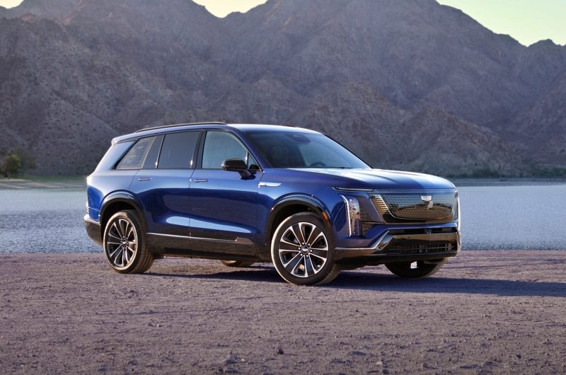 Большой электрический кроссовер Cadillac Vistiq полностью рассекречен, объявлена цена