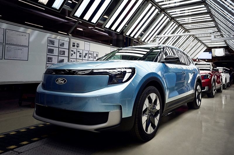 Ford сокращает 4000 рабочих мест в Европе из-за слабых продаж электромобилей