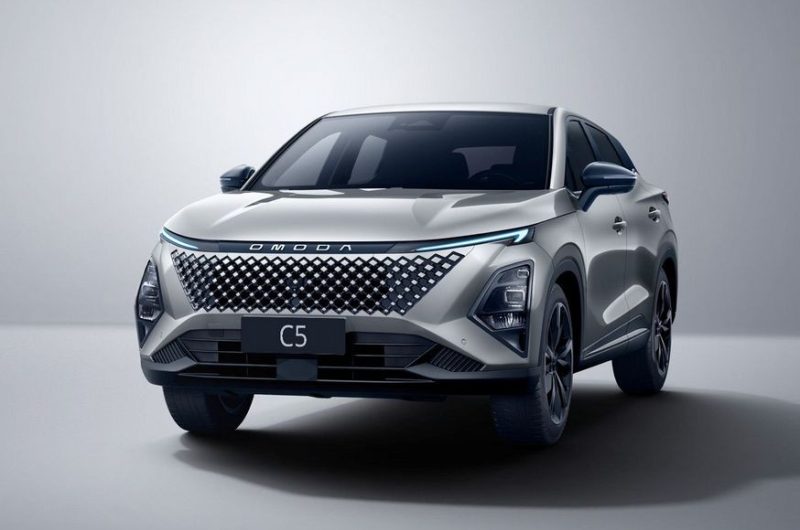 Обновлённый кроссовер Omoda C5 для России: комплектации и цены