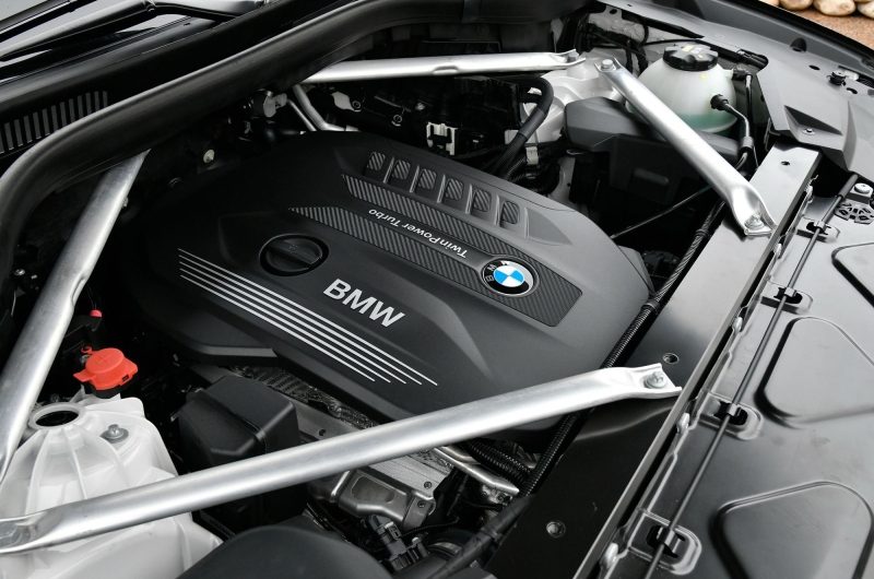 Лидером по числу запросов на проверку истории дизельных авто стал BMW X5