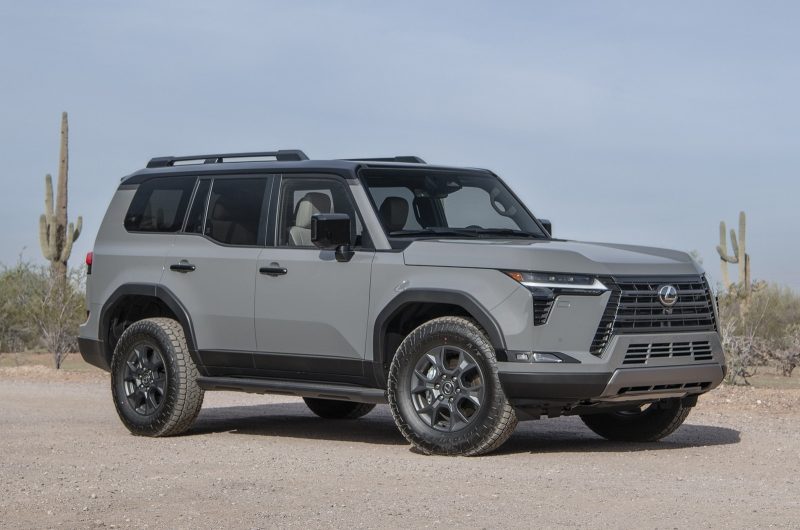 Внедорожник Lexus GX получил обновки к 2025 модельному году и подорожал