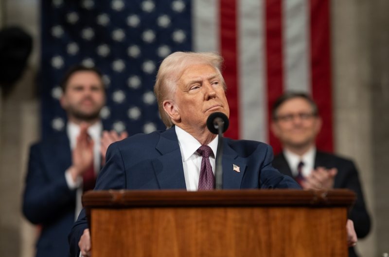 Мировой автопром опять лихорадит из-за тарифной политики Дональда Трампа