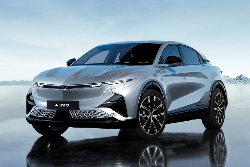 Серийный Alpine A390: три мотора, две версии, клиренс 152 мм и масса более 2,1 т