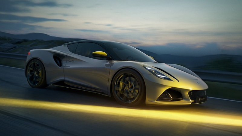 Cпорткар Lotus Emira получил обновки к 2026 модельному году