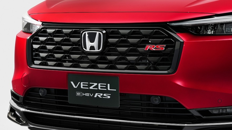 Honda рассекретила «подогретый» гибридный кроссовер Vezel RS, цены известны