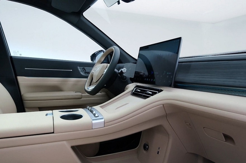 Новый большой кроссовер Jetour X70L готов к старту продаж