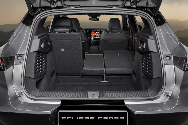 Новый Mitsubishi Eclipse Cross на базе Renault стартует с топовой начинкой