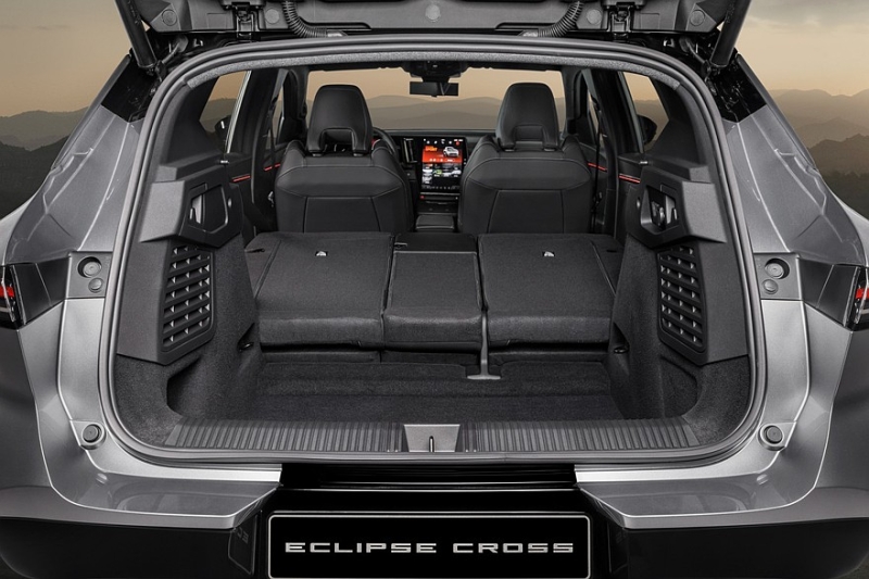 Новый Mitsubishi Eclipse Cross на базе Renault стартует с топовой начинкой