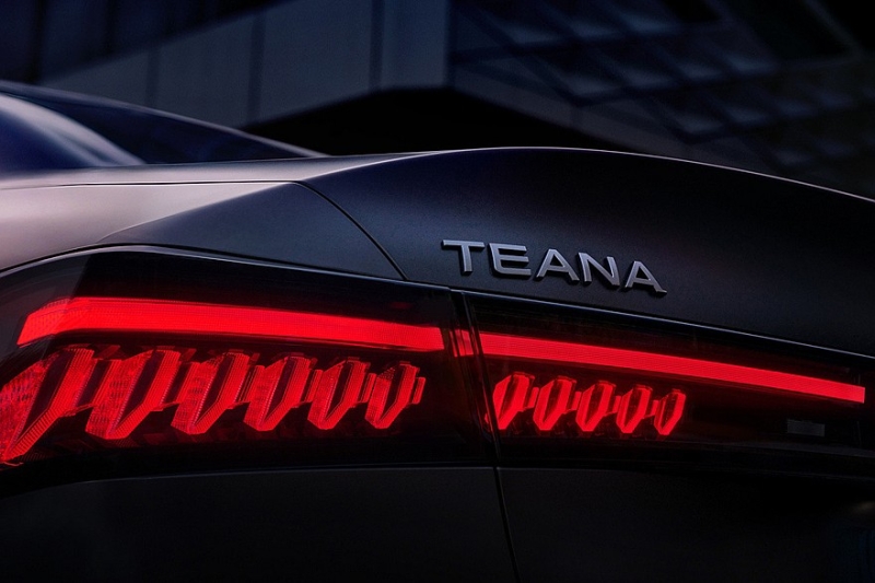 Седан Nissan Teana Plus снова показали на фирменных изображениях