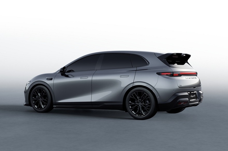 Stellantis предложит европейцам хэтч Leapmotor B05 &ndash; это упрощенная версия Lafa 5 для Китая