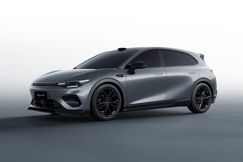 Stellantis предложит европейцам хэтч Leapmotor B05 &ndash; это упрощенная версия Lafa 5 для Китая