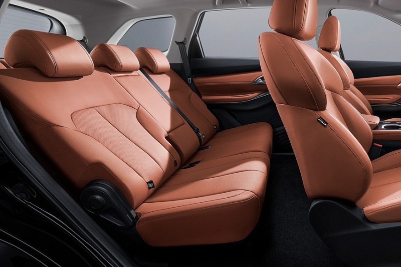 Changan CS75 Pro, бывший &laquo;престижный&raquo; Oshan, получил новый салон и более мощный мотор