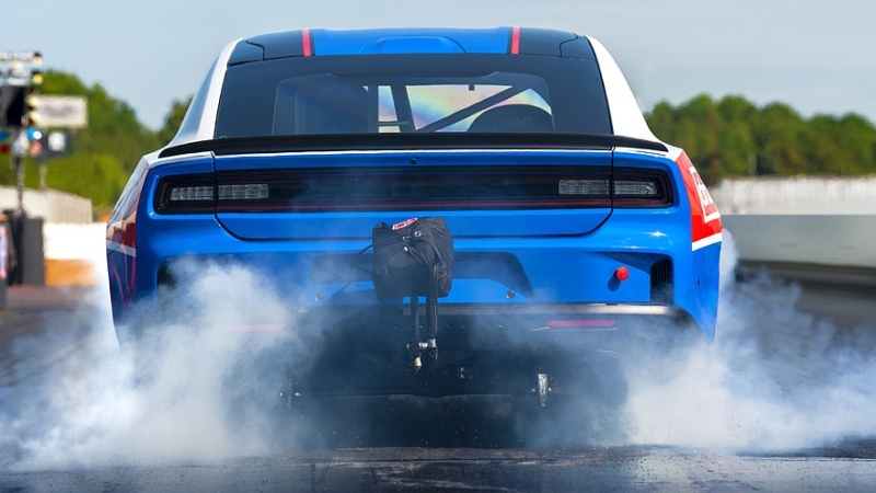 Dodge Charger получил мотор V8 Hemi и готовится обкатать его на гонках