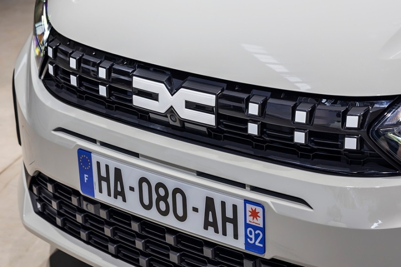 Рестайлинговые Dacia Logan, Sandero и Jogger стали богаче и получили новую технику