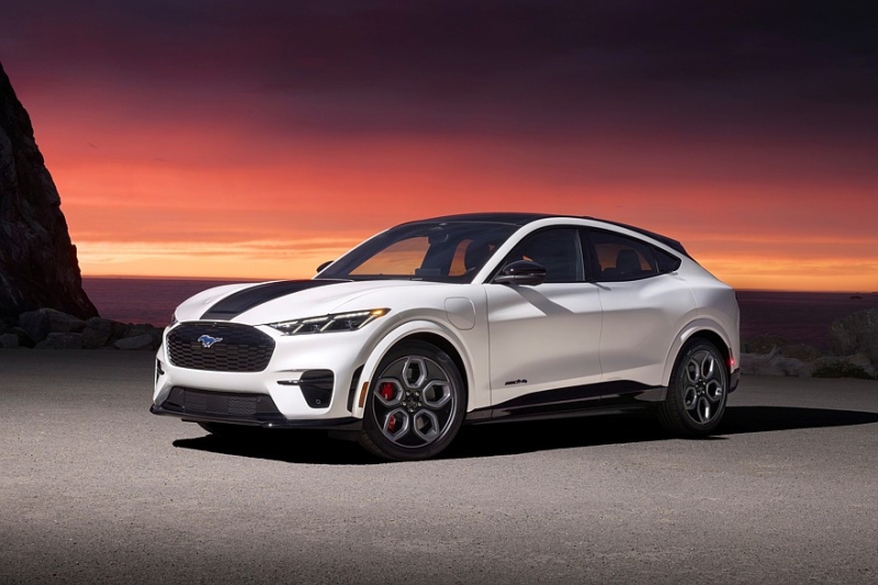 Синева ему к лицу: Ford Mustang Mach-E обзавёлся спецверсией California Special