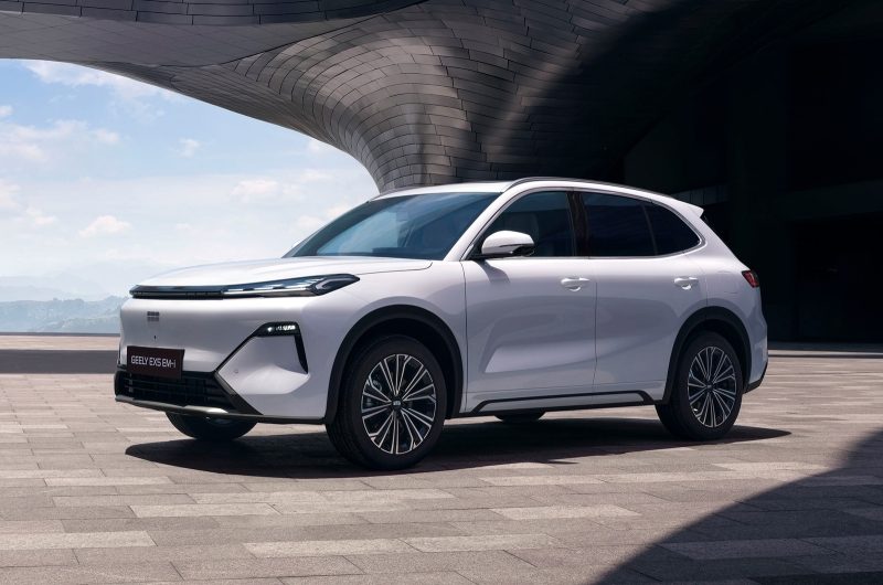 Стал известен состав комплектаций кроссовера Geely EX5 EM-i для российского рынка