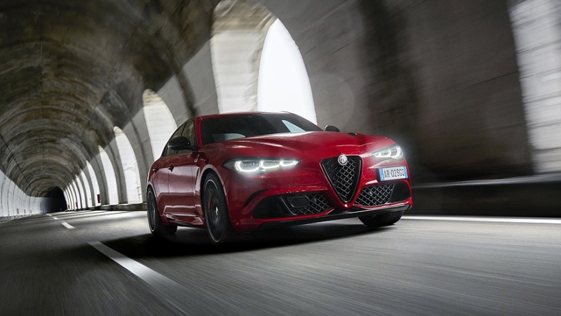 Stellantis вернёт топовые версии Alfa Romeo Giulia и Stelvio Quadrifoglio с мотором V6
