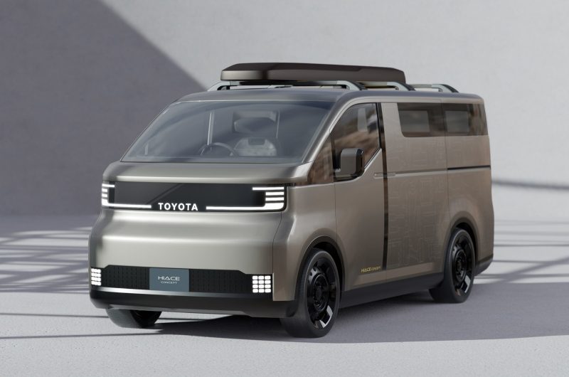 Toyota показала в Токио предвестника вэна HiAce нового поколения