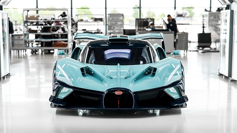 Bugatti завершила производство суперкара Bolide с легендарным мотором W16