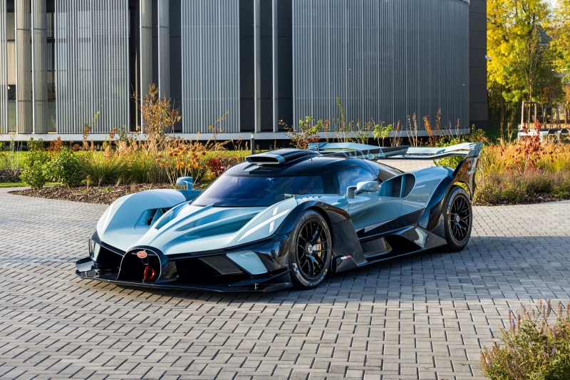 Bugatti завершила производство суперкара Bolide с легендарным мотором W16
