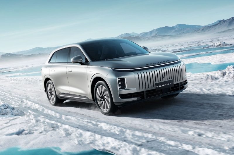 Exeed выпустила новую версию программного обеспечения для Exlantix ET