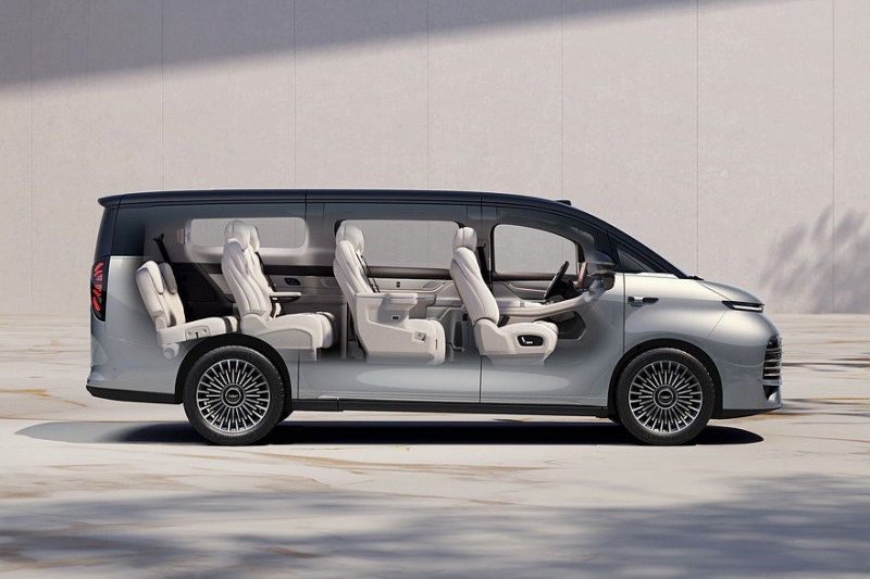 Geely Galaxy V900 готовится к старту продаж: минивэн уже установил необычный рекорд