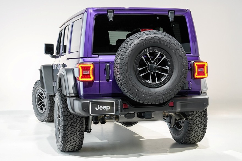 Jeep Wrangler сохранил V8 в 2026 модельном году и подешевел сразу на 20 000 долларов