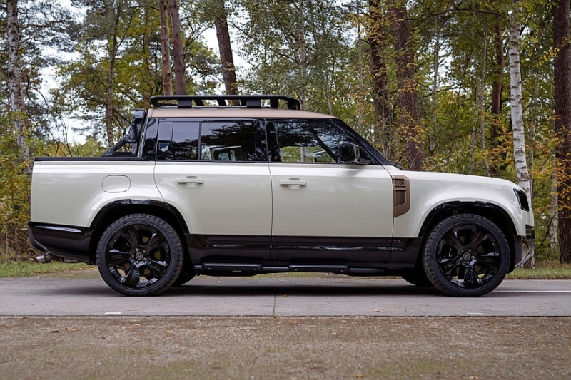 Land Rover Defender стал пикапом стараниями Heritage Customs и Urban Automotive
