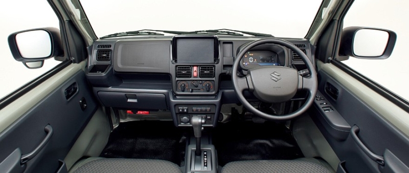 Модернизированные компактные грузовички Suzuki Carry и Super Carry добрались до Японии
