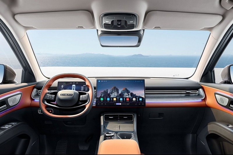 Новый Chery Tiggo 8 доступен к заказу: два варианта внешности и салона, но мотор пока один