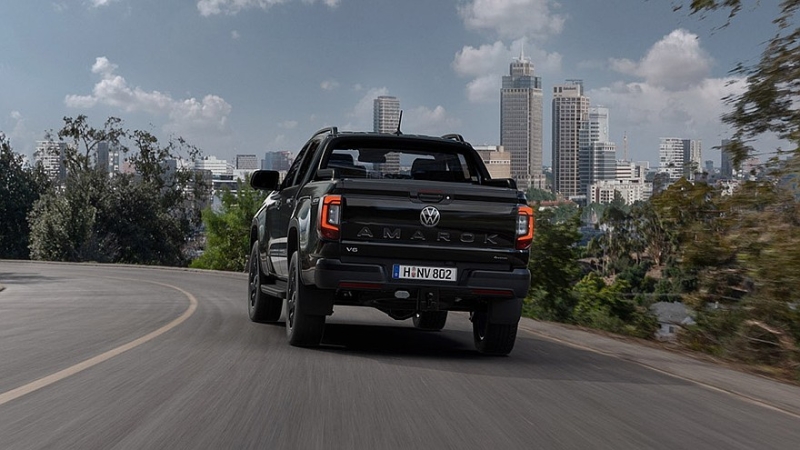В линейку Volkswagen Amarok вернулась версия Dark Label