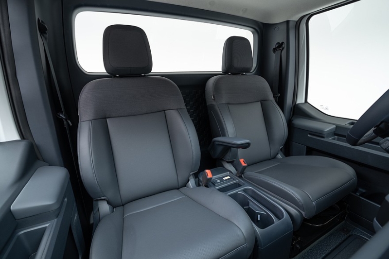 «Зелёная» рабочая лошадка: Kia представила шасси PV5 во Франции