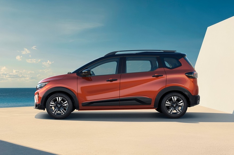 Бюджетный компактвэн Nissan на базе Renault Triber: это Gravite, в продаже – в 2026 году