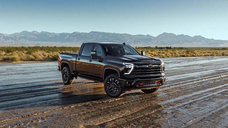 Chevrolet подготовил юбилейные версии Corvette, Colorado и Silverado