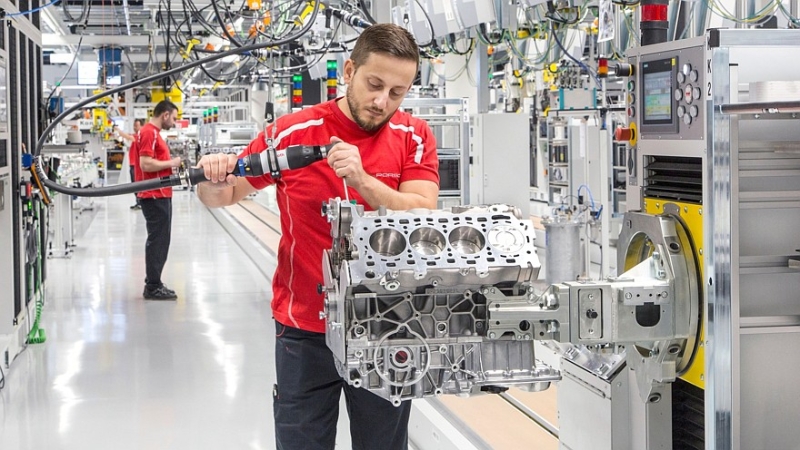 Евросоюз передумал запрещать ДВС в 2035 году, но им придётся стать чище