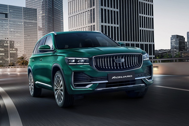 Geely Monjaro с обновлённым салоном и адаптивной подвеской в России: объявлена цена