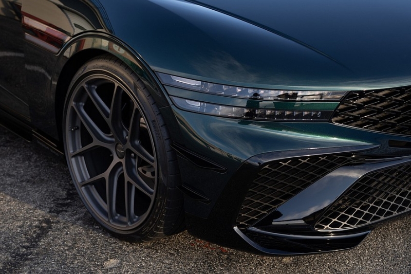 Genesis G90 превратился в &laquo;заряженный&raquo; универсал Wingback