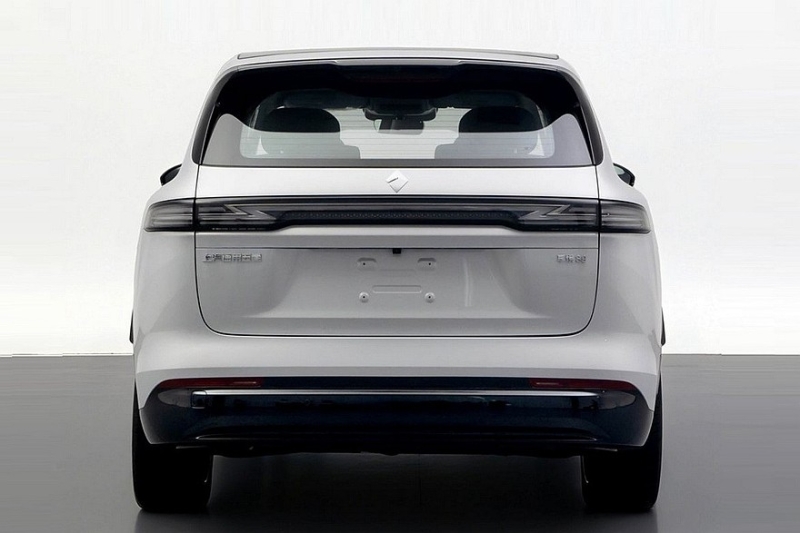 GM и SAIC готовят к премьере гигантский кроссовер Baojun Huajing S с электроникой Huawei