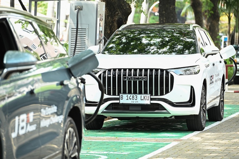 Jaecoo J8 SHS-P установил рекорд Индонезии по запасу хода