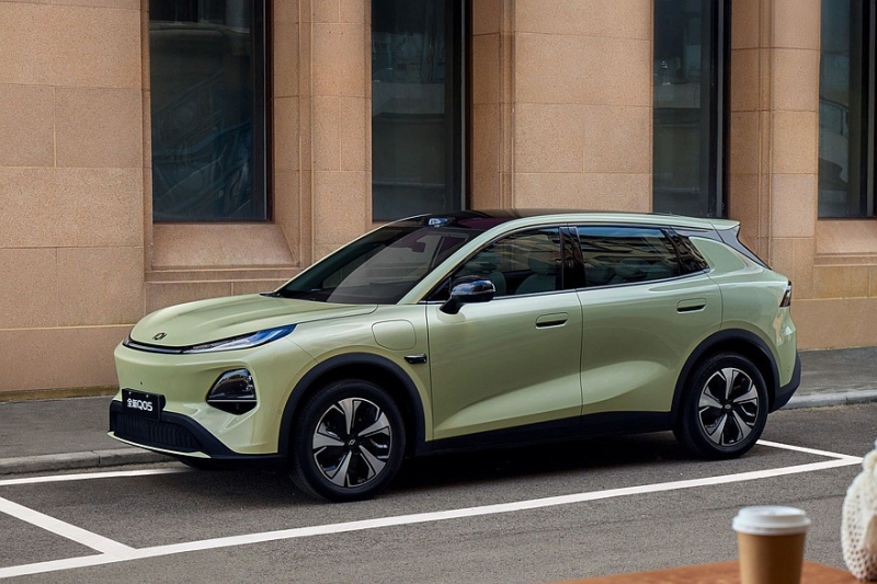 Кроссовер Changan Qiyuan Q05 предложен с привлекательными ценами, позже доберется до Европы