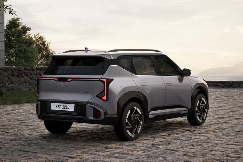 Кроссовер Kia Seltos нового поколения: больше и агрессивнее, есть гибрид и дизель