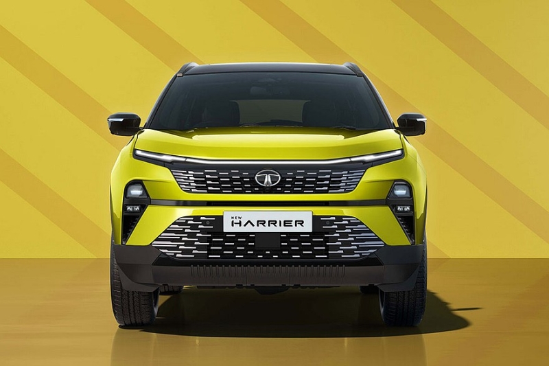 Кроссоверы Tata Harrier и Safari: теперь с бензиновым мотором