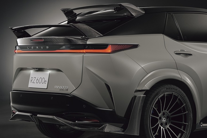 Lexus рассекретил &laquo;заряженный&raquo; кроссовер RZ 600e F Sport Performance, цены известны