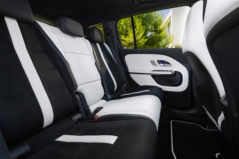 Mercedes-Benz рассекретил кроссовер GLB второго поколения, цены известны