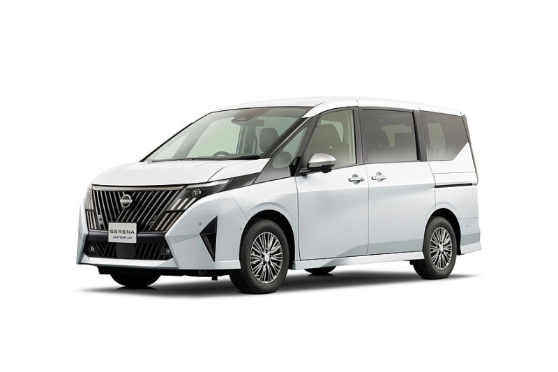 Минивэн Nissan Serena: рестайлинг богатых версий и расширение гаммы