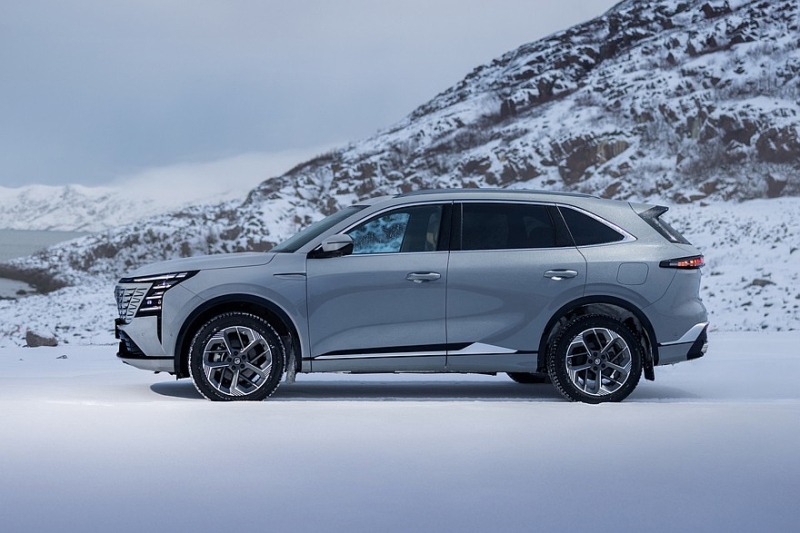 Новый Changan CS75 Plus стартует в России с топовым мотором и полным приводом: объявлены цены